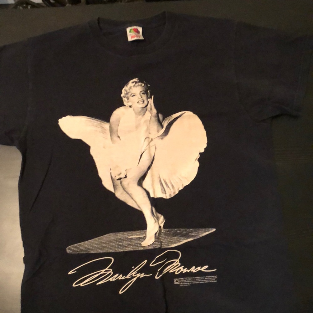 Marilyn Monroe T-shirt- Size Medium- Black